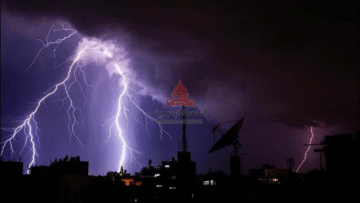 حالة الطقس الصادمة في المملكة.. أمطار رعدية وزخات برد ورياح قوية تضرب هذه المناطق